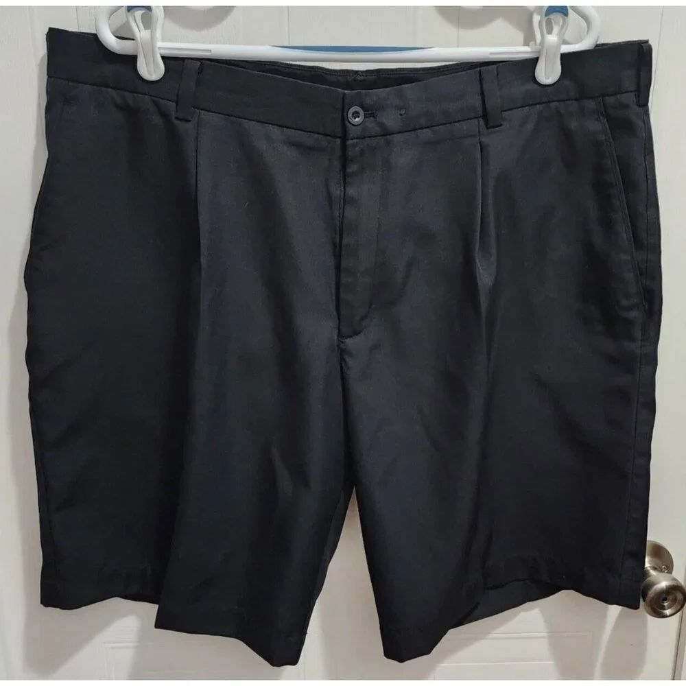 Nike Golf Pleated Front Tech Shorts Black 405850-010 Size 40 100% Polyester